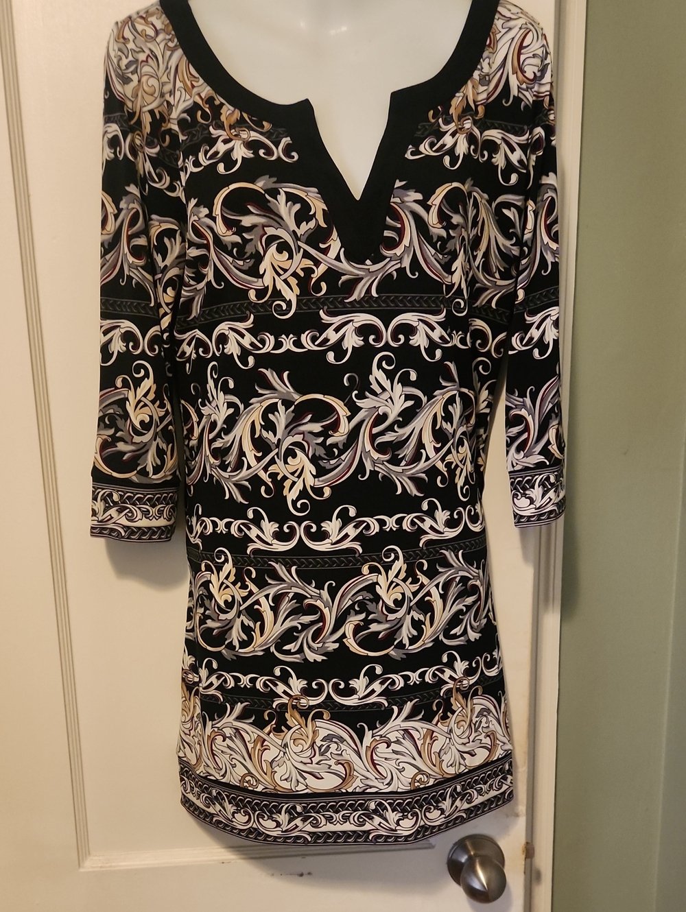 Black Scroll-Print Split-Neck Women's Dress/Tunic